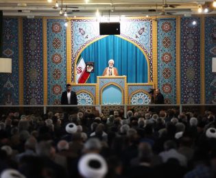 به‌فضل خدا، جمهوری اسلامی ایران هیمنه استکبار را درهم شکست