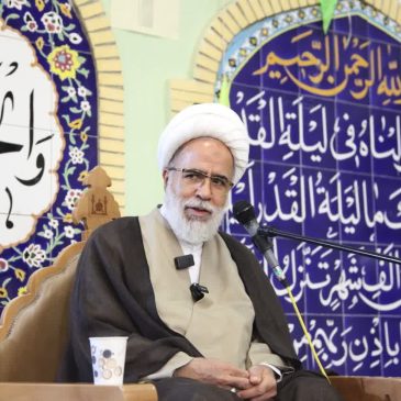 حضور در جمع پر شور جوانان و نمازگزاران مسجد چهارمین شهید محراب