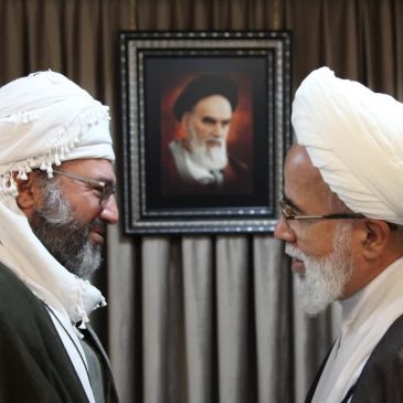 دیدار “حاج ماموستا محمد محمدی” امام جمعه شهرستان جوانرود و جمعی از طلاب جوانرود با نماینده ولی فقیه در استان و امام جمعه کرمانشاه