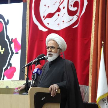 حضور حجت‌الاسلام‌و‌المسلمین غفوری، نماینده ولی فقیه در استان و امام جمعه کرمانشاه، در اجتماع بزرگ دختران فاطمی