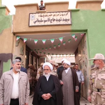 حضور نماینده ولی فقیه در استان و امام جمعه کرمانشاه، در مرز خسروی و دیدار صمیمانه با مرزبانان