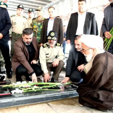 مراسم گرامیداشت هفته دولت و ادای احترام به مقام والای شهدا